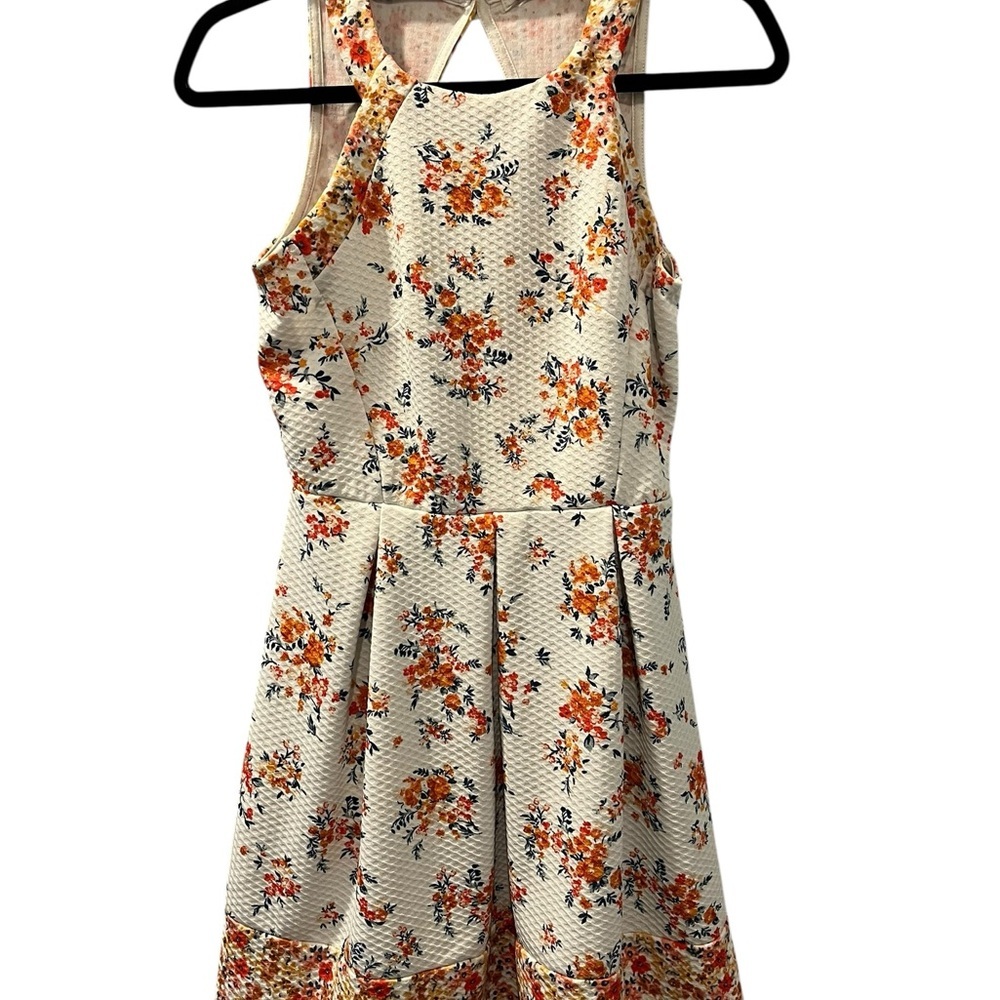 Set Of 2 Dresses MISSLOOK  Rewind Size 4 Buttoned Mini Dresses Sleeveless Halter - Picture 2 of 13